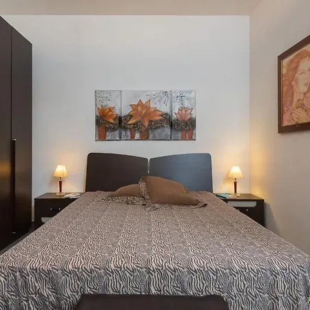 Casa Adamo Nel Cuore Di Apartment